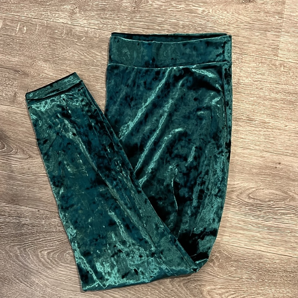 Torrid velvet leggings